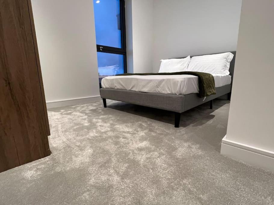 2 Bed Penthouse Style Apartment London Exteriör bild